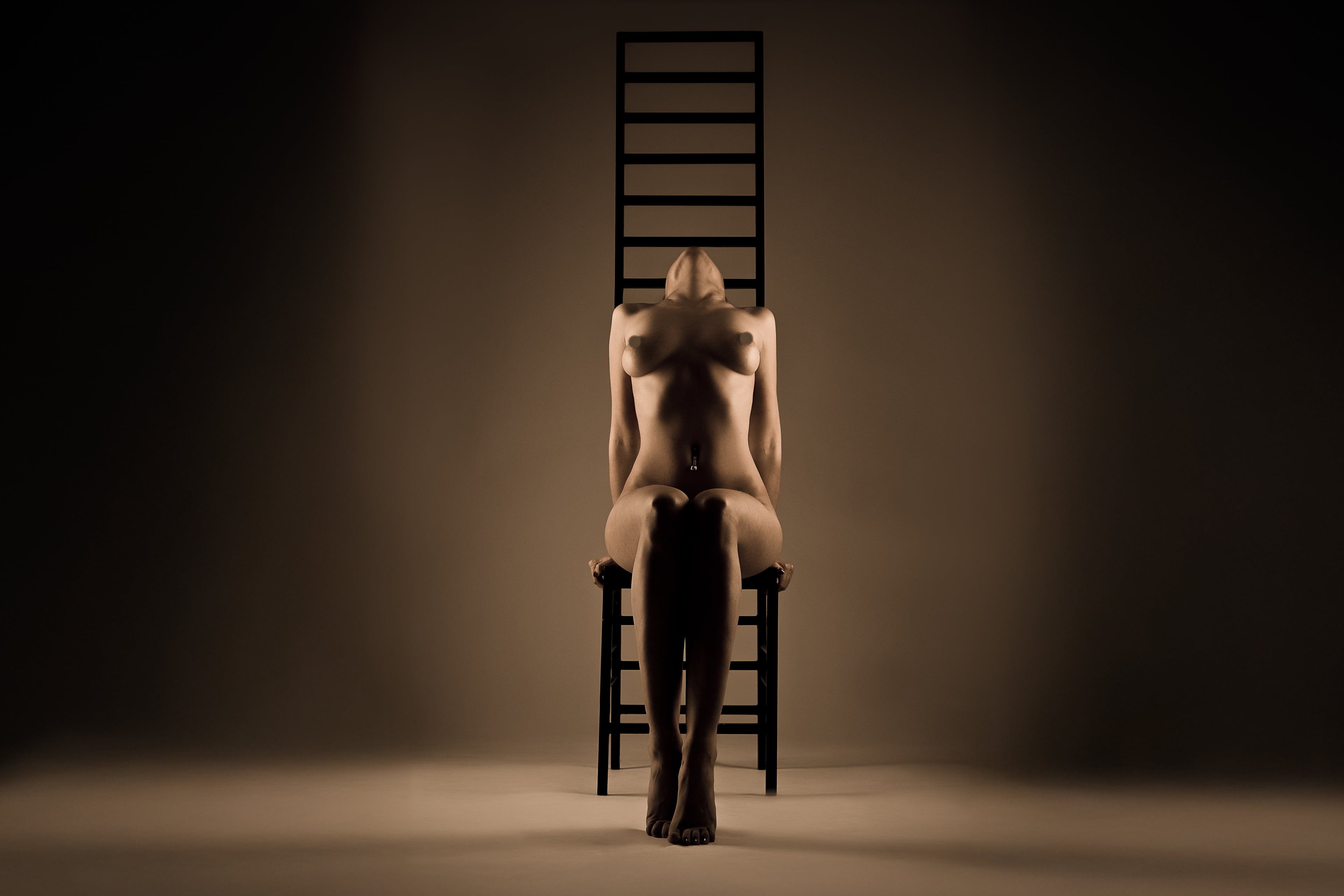 Künstlerische Aktfotografie Hamburg: Fine Art Akt-Aufnahme im Stil der klassischen Malerei von René Lüdke